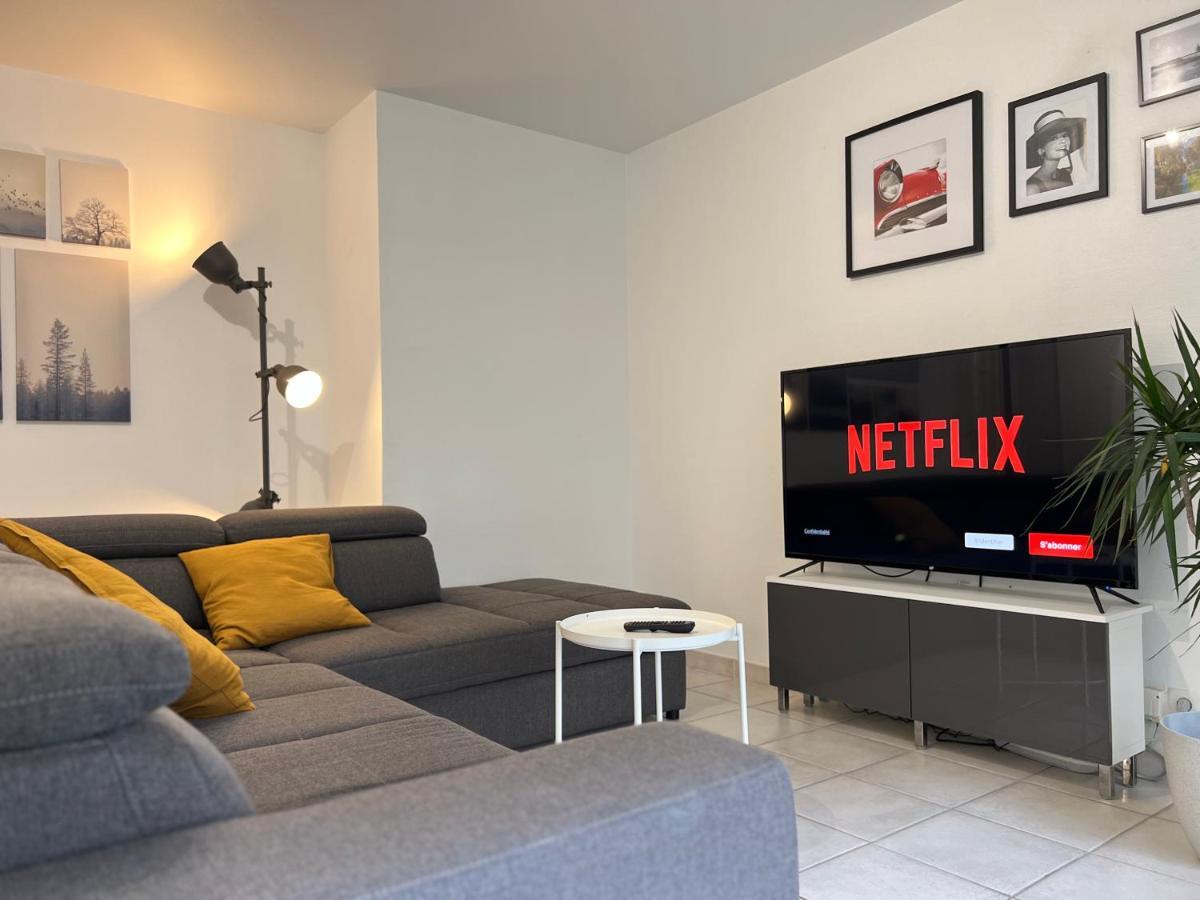 Apartment Grand T2 Centre Avec Parking Gratuit *